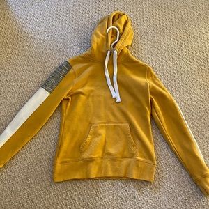 Fashion nova yellow hoodie